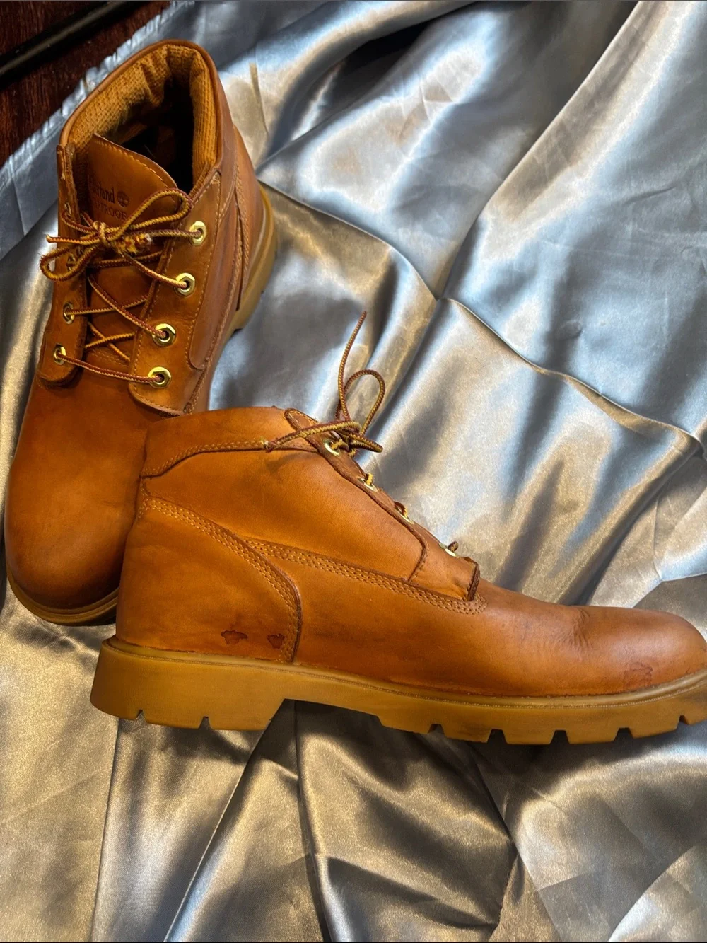 Timberland Men's Tan Leather Chukka Boots